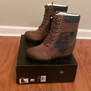 Brand New with Tags - Sorel Lexie Wedge in Tobacco